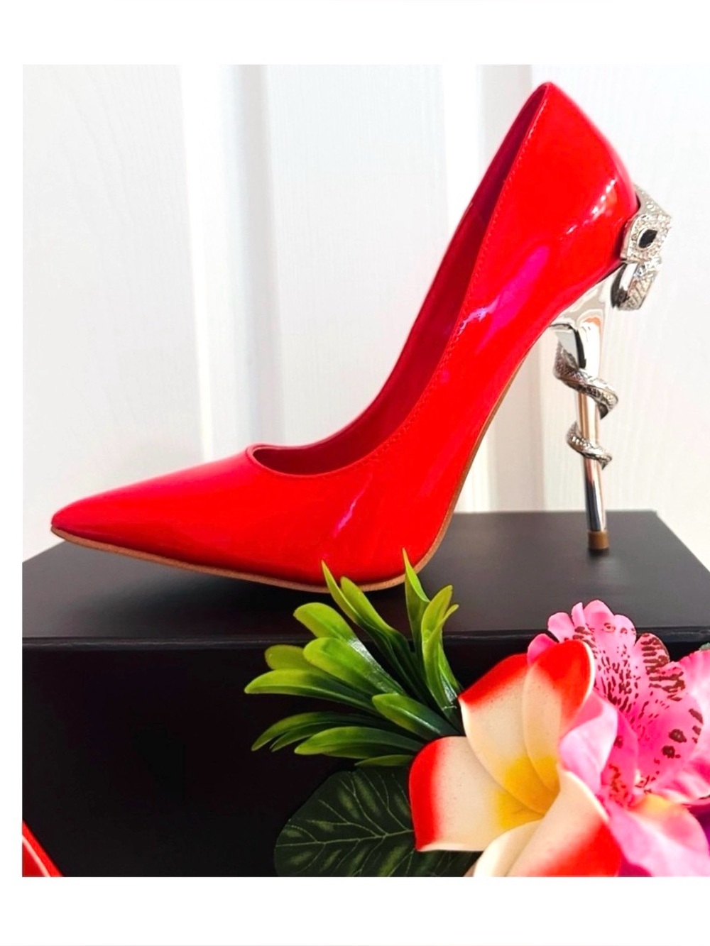 SHOE DAZZLE ~ Vibrant Patent Red 4” Heels with Unique Snakehead Heel Design
